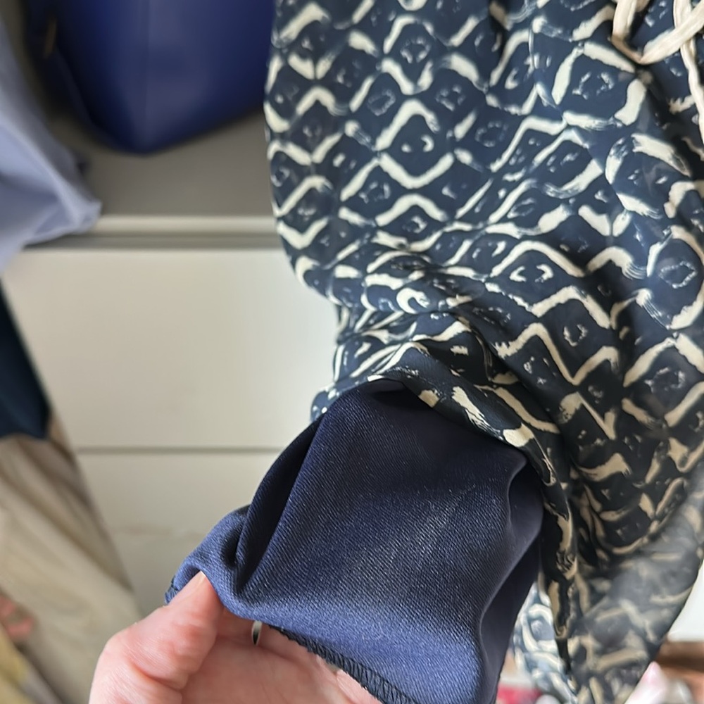 Drawstring patterned dress - Picture 7 of 11